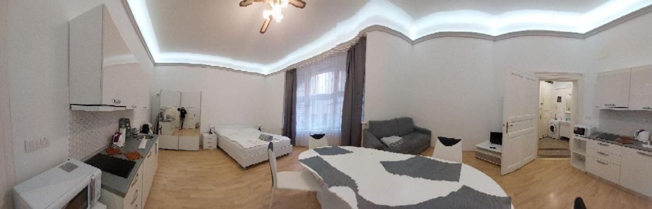 Aparthotel Ai Quattro Angeli à Prague Extérieur photo