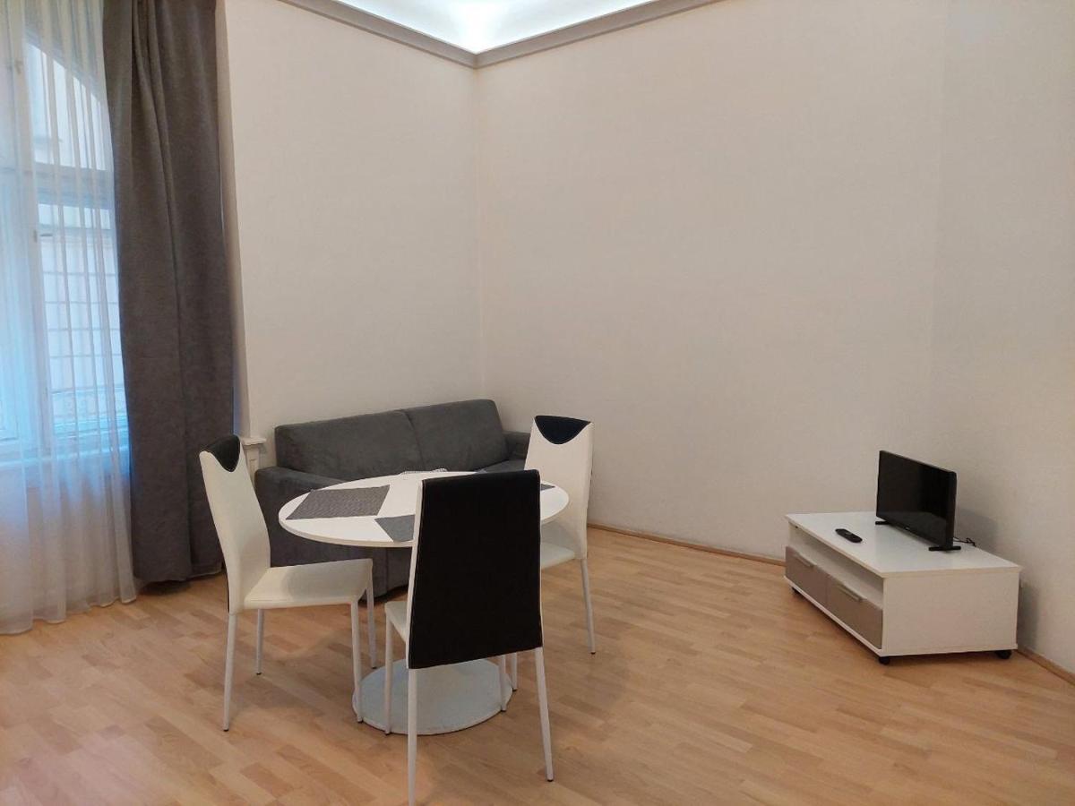 Aparthotel Ai Quattro Angeli à Prague Extérieur photo