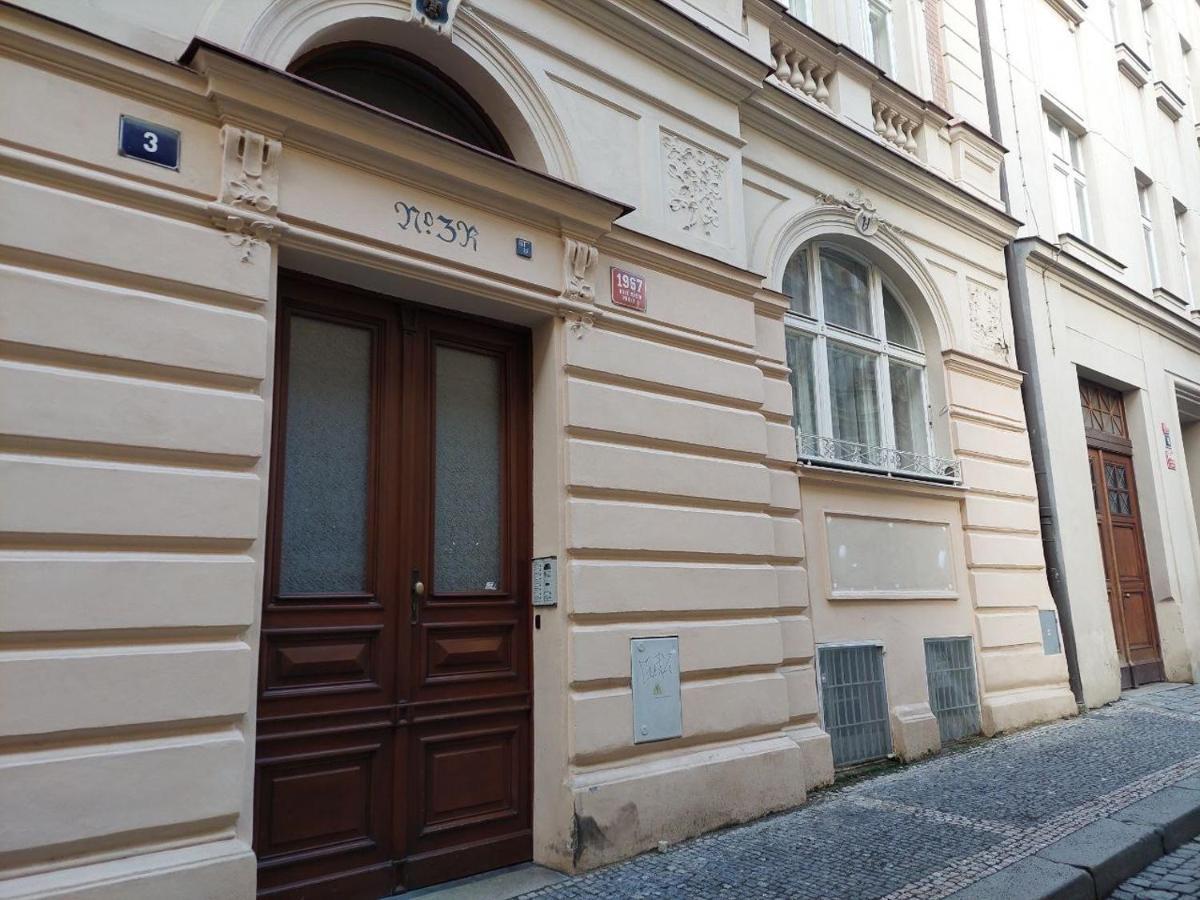 Aparthotel Ai Quattro Angeli à Prague Extérieur photo