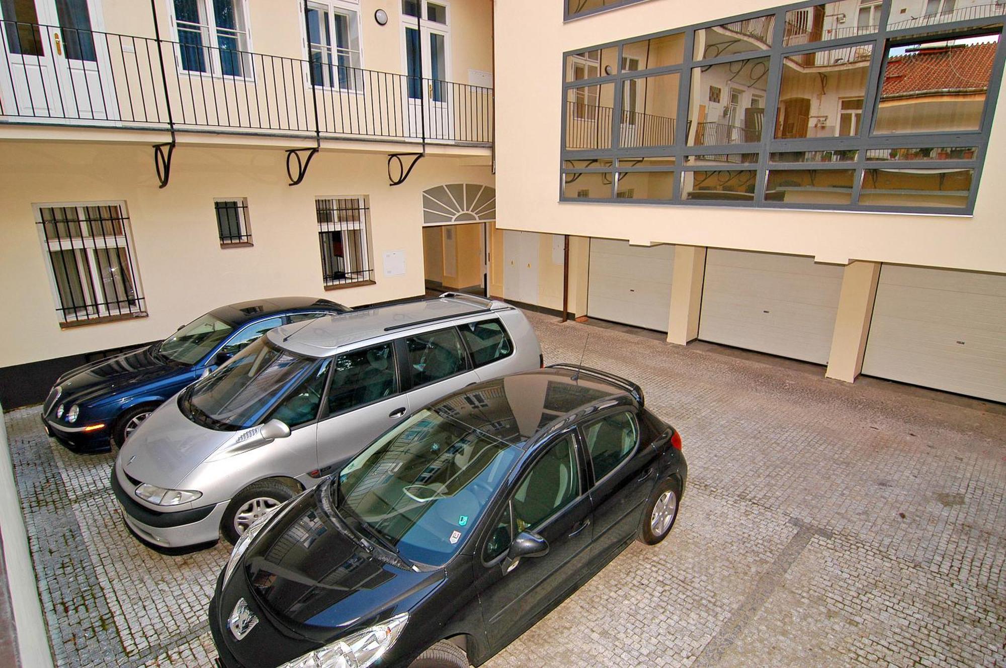 Aparthotel Ai Quattro Angeli à Prague Extérieur photo