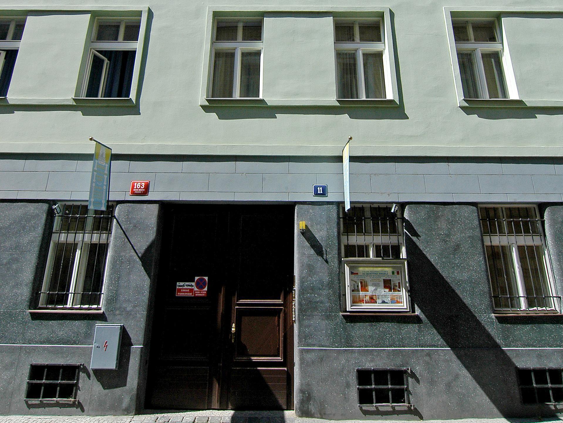 Aparthotel Ai Quattro Angeli à Prague Extérieur photo